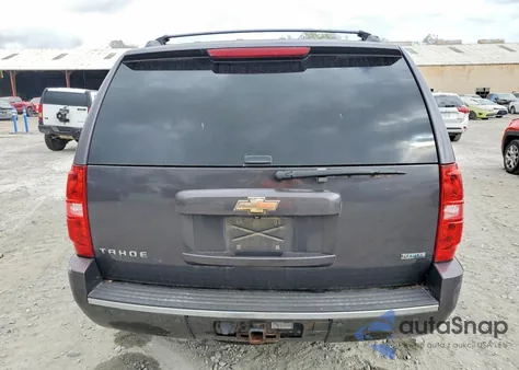 2010 Chevrolet Tahoe K1500 Ltz z USA, uszkodzony, nr VIN 1GNUKCE00AR155108